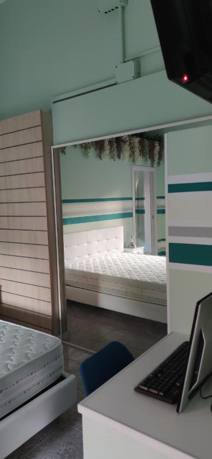 Room Rome Roccella Ionica Exterior foto